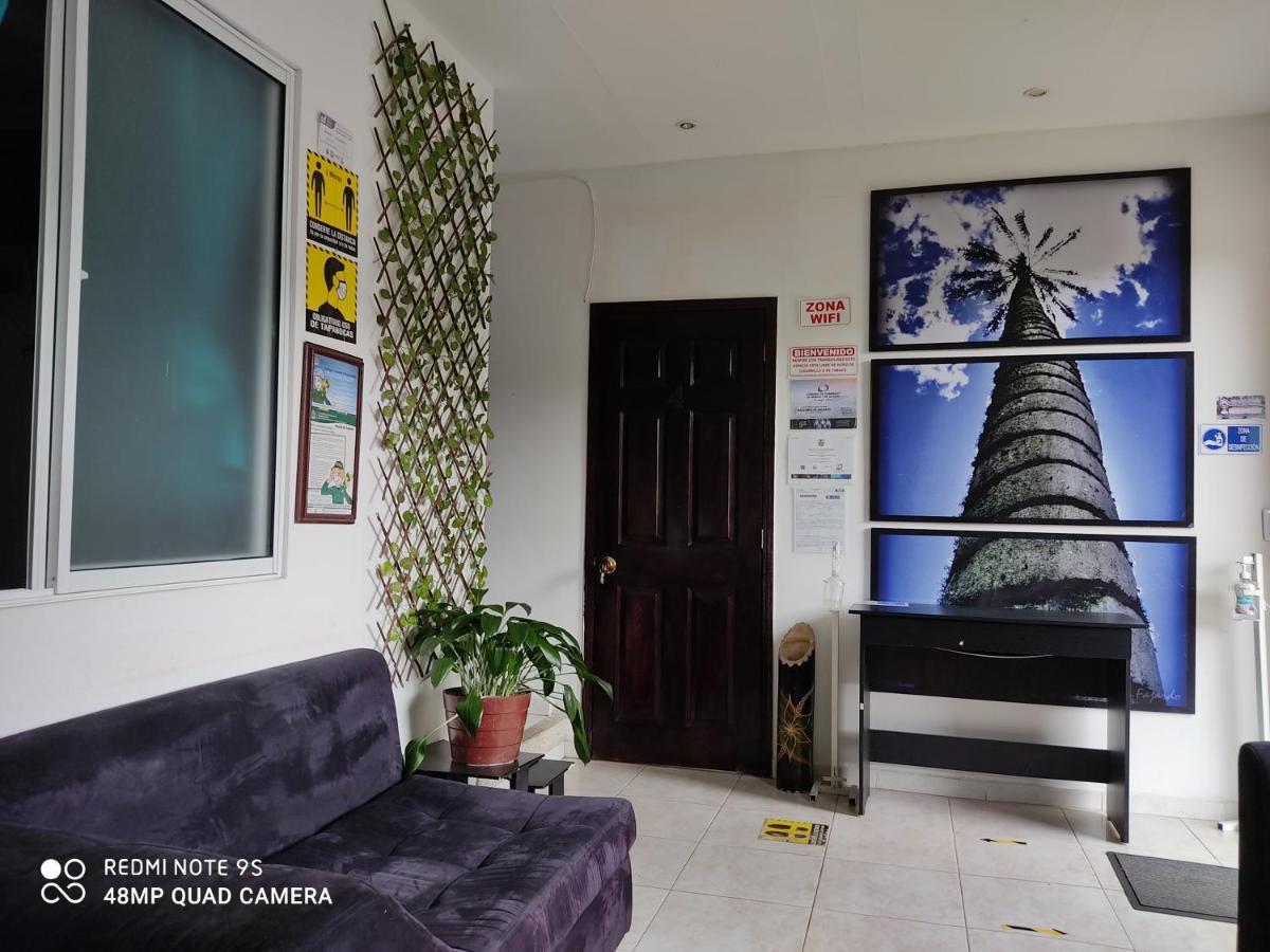 Hospedaje Los Balcones サレント エクステリア 写真